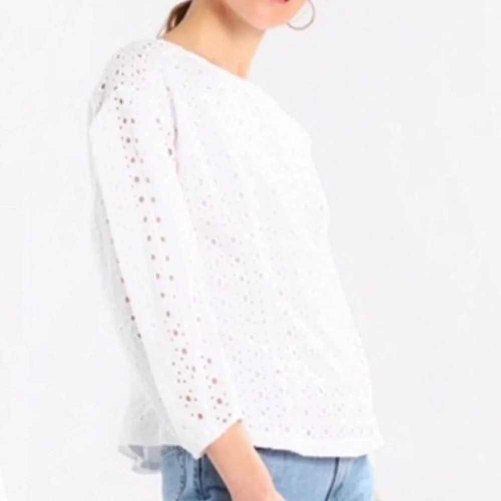 Banana Republic Eyelet White Puff Sleeves Blouse OH.